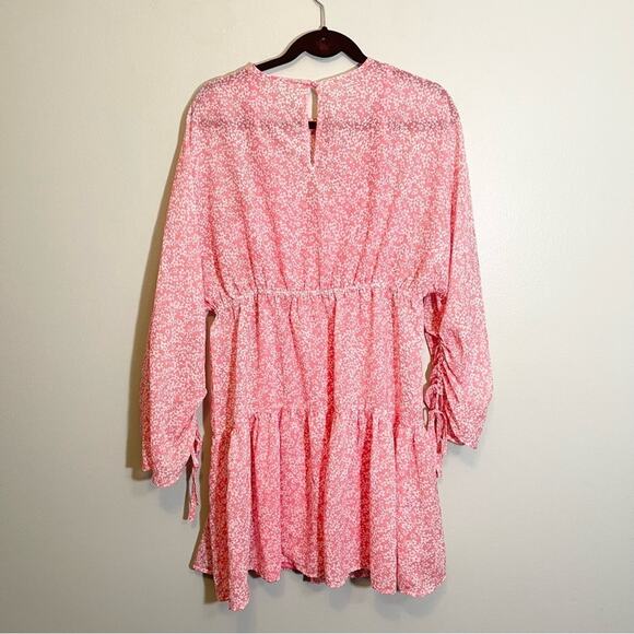 Influence Women's Pink Floral Crew Neck Shirred Sleeve Tiered Mini Dress Size 8 - Picture 2 of 16